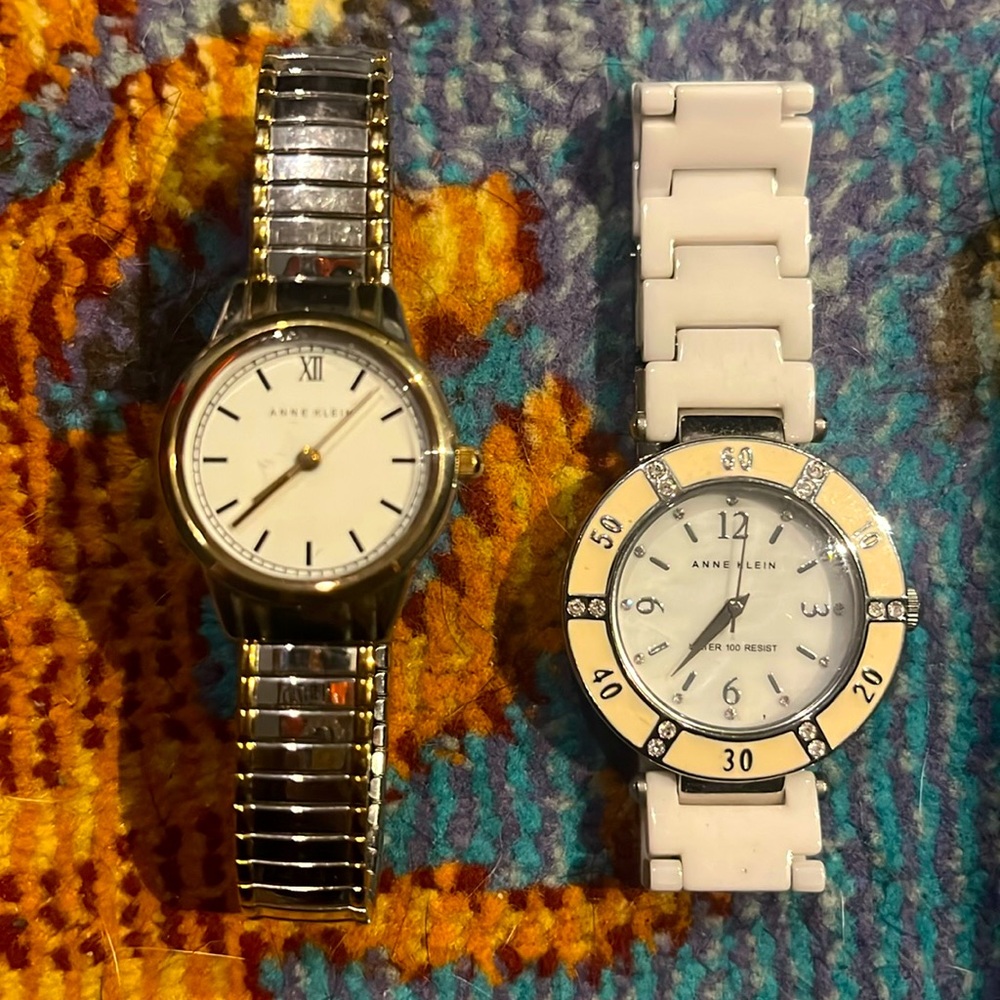 2 Anne Klein vintage watches LIKE NEW white silver stainless steel Y121E